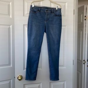 Talbots Heritage 12 Petite straight leg jeans. Like New.